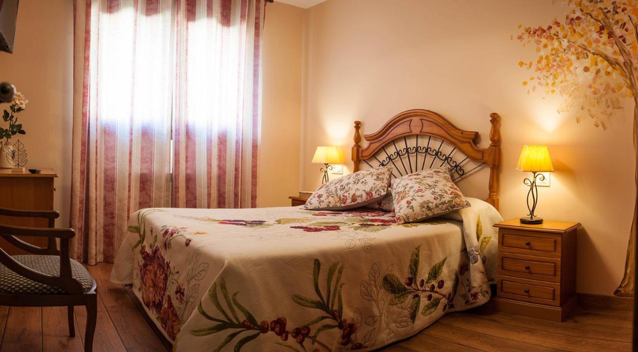 Los Robles I Sotillo del Rincón 外观 照片